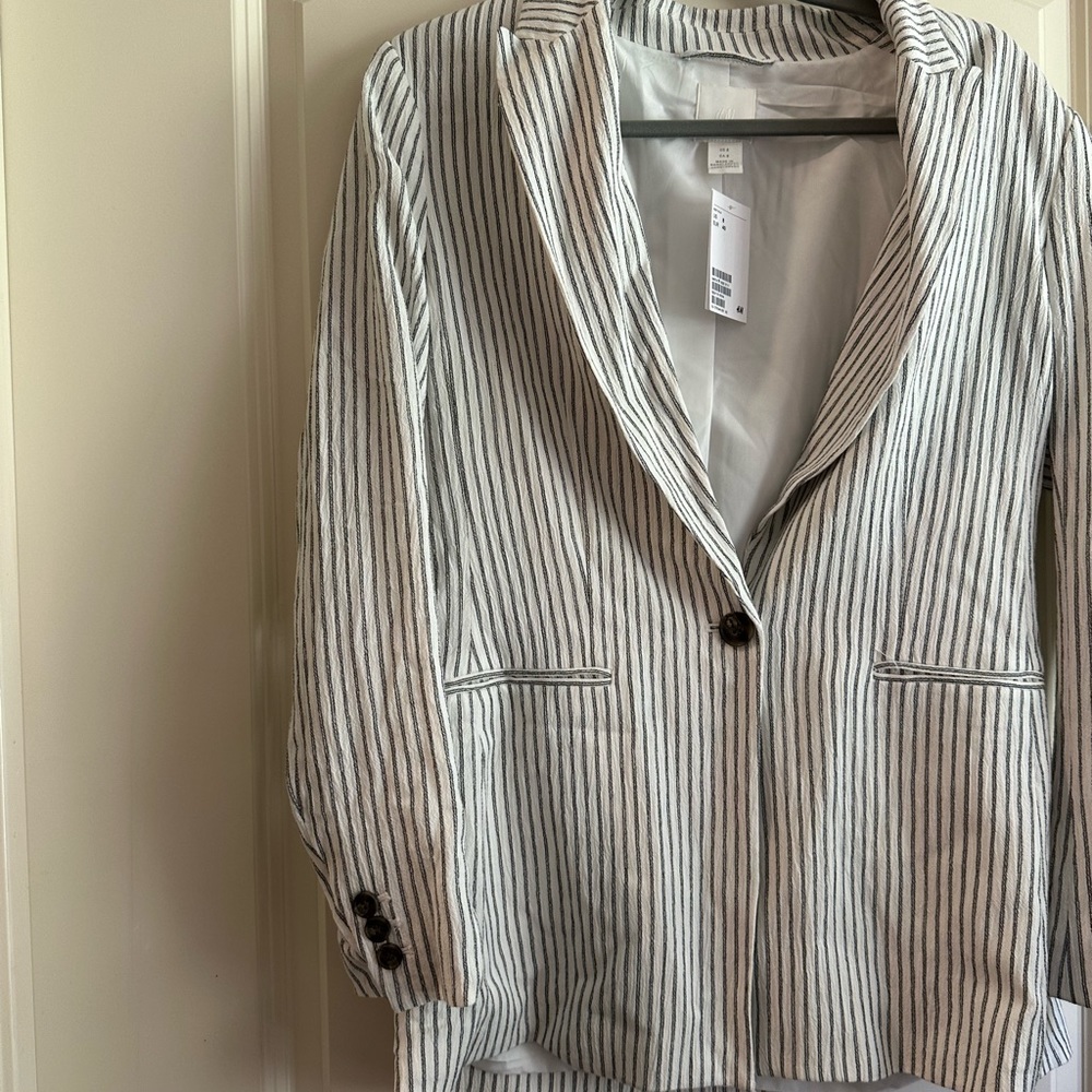 H&M Cream/Black Stripped Blazer Size 8